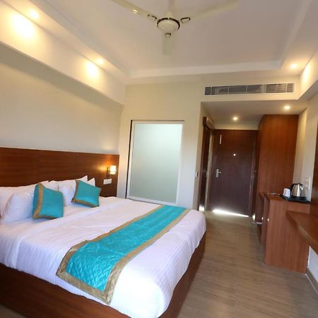 Aar Resort & Spa Jhajra Exterior photo